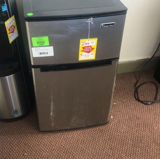 Magic Chef Mini Fridge