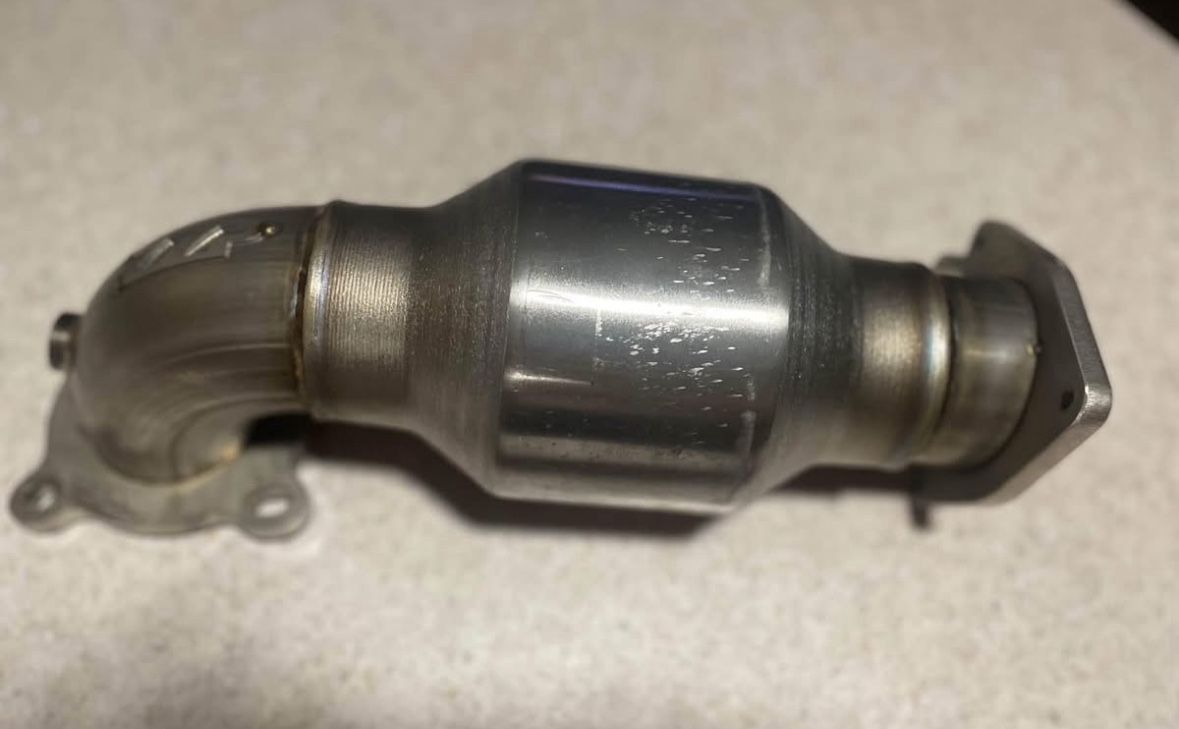 NEW catless O2 Housing for Buick Regal 2013-2017 2.0 turbo ( replaces cat. converter)