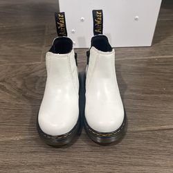 Dr. Martin Boots Size 8 Toddler