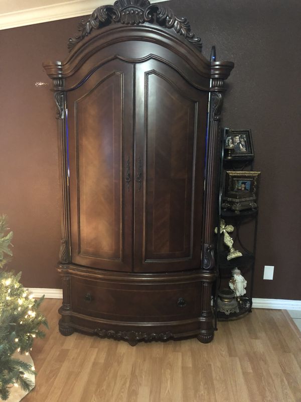 Collezione Europa wardrobe Armoire for Sale in Venus, TX - OfferUp