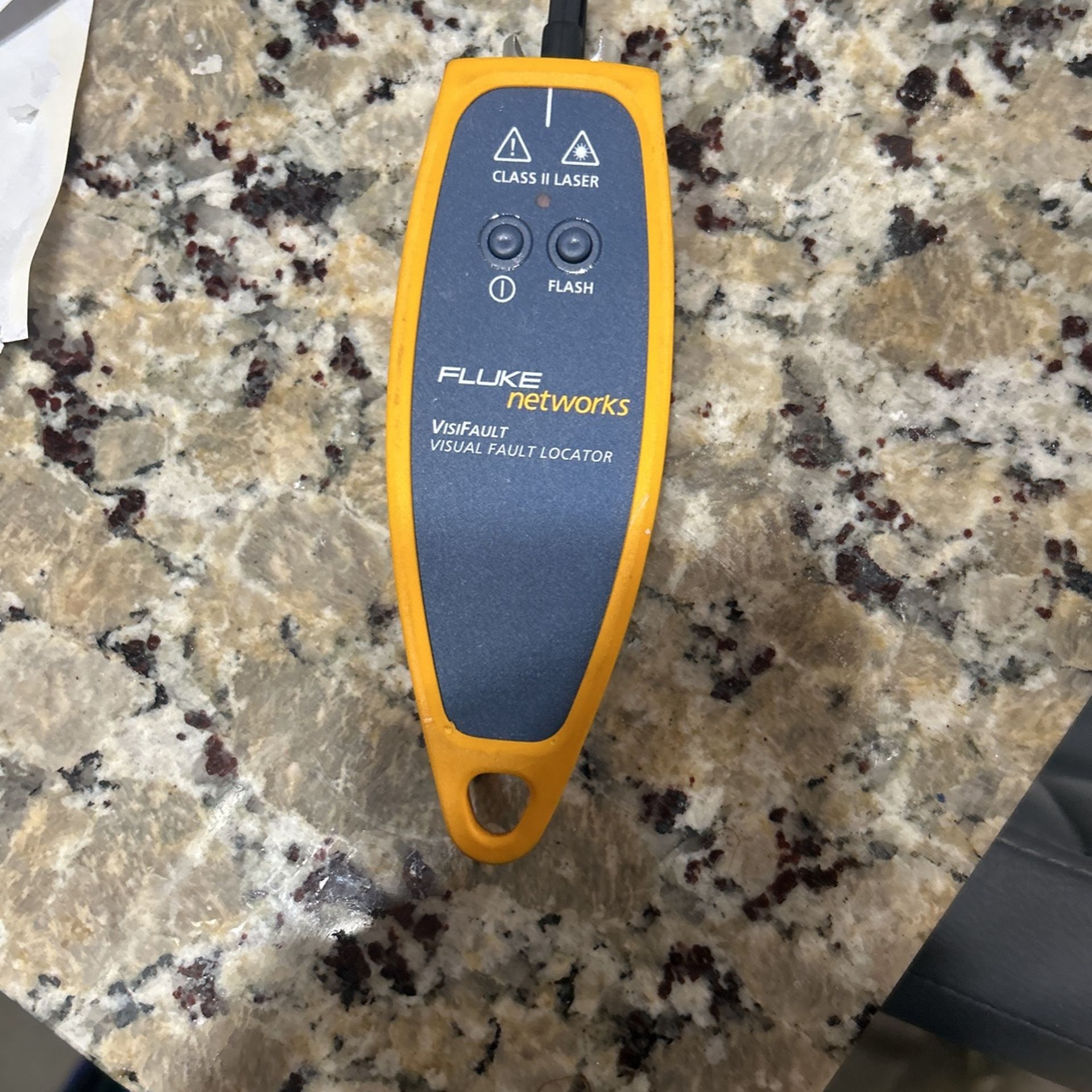 Fluke VisiFault locator - Fiber Optics Continuity Tester
