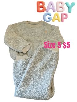 GAP KIDS SET SIZE 5 GOOD CONDITION ❤️❤️M15