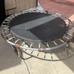 55" Kids Trampoline Bouncing Jumping Mat Recreational Trampoline 