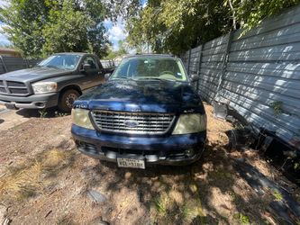 2004 Ford Explorer…Parting out