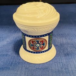 Very pretty Byzantium porcelain candle/trinket jar with lid