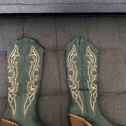 wetkiss Women's Pointed Toe Cowboy Boots Matte Green