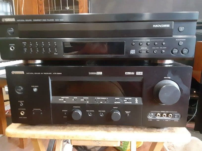YAMAHA 7.1 AV RECEIVER/CD PLAYER/ SONY PHONO AND JBL 902VX LOUDSPEAKERS $800 FINAL PRICE