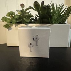 Airpods 4 active noise cancellation 