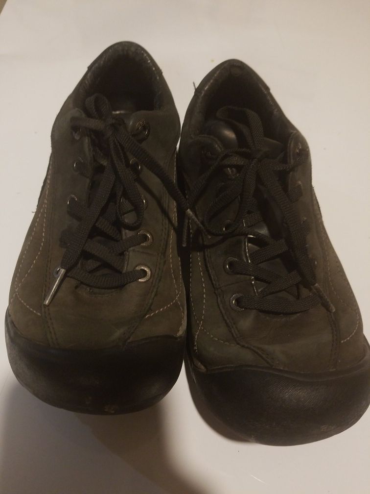 Keen womens size 7