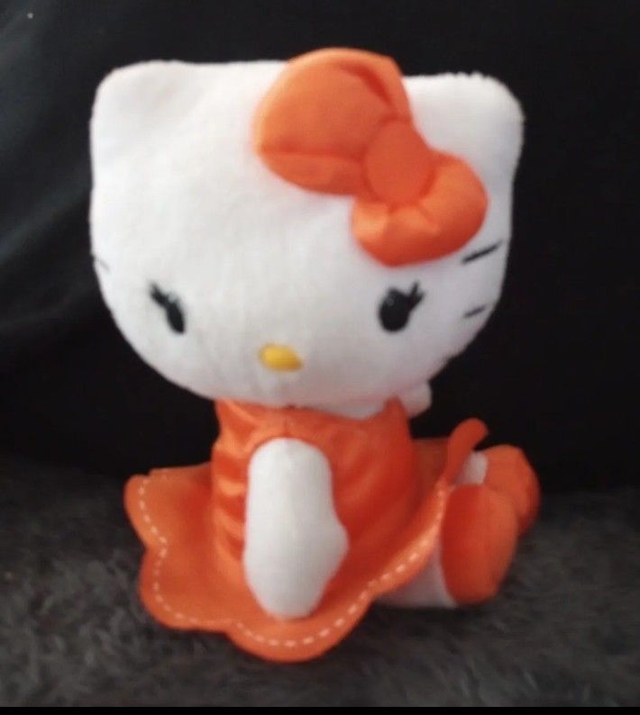 6" Hello Kitty Plushy 