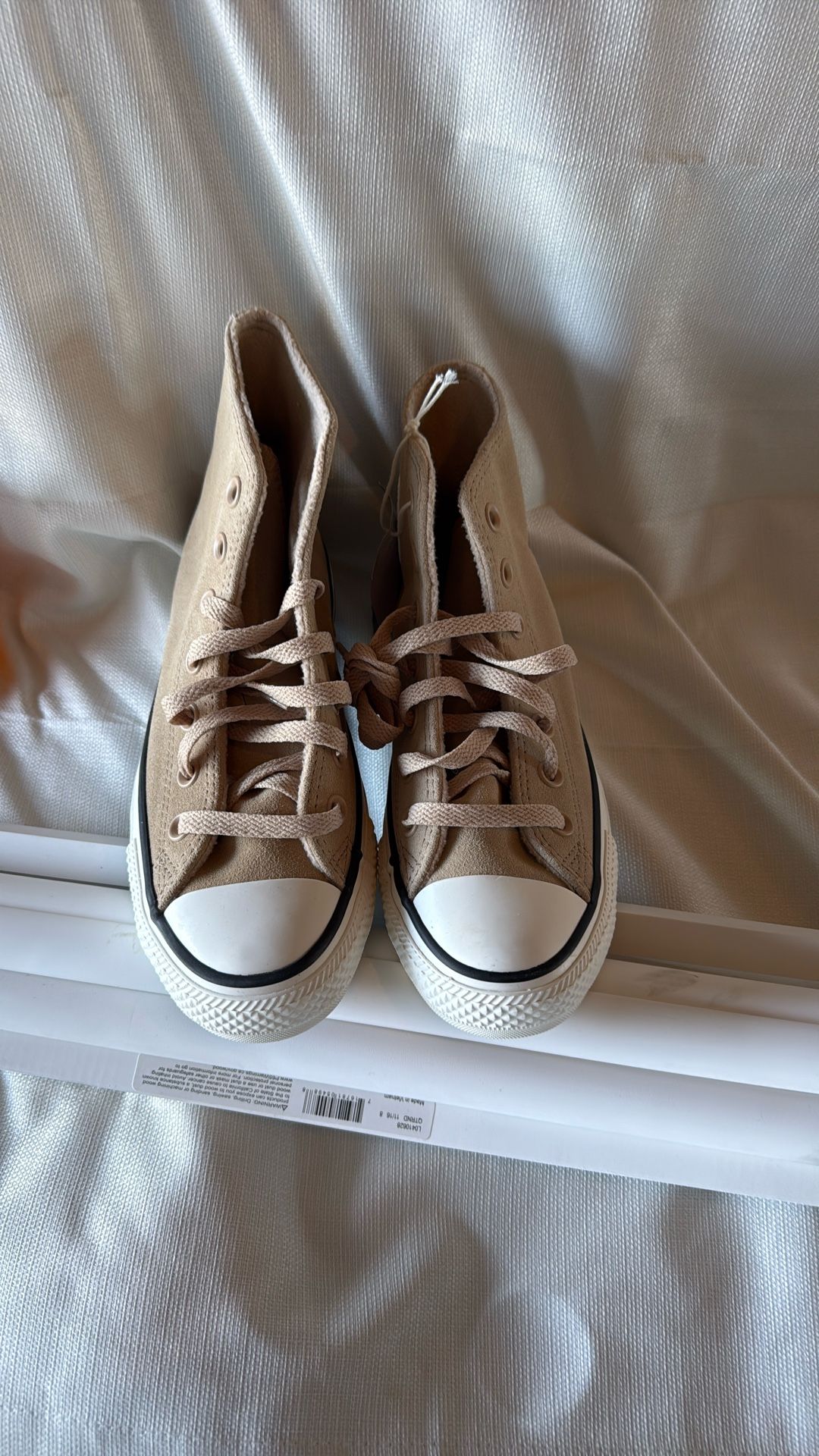 Women’s Converse 