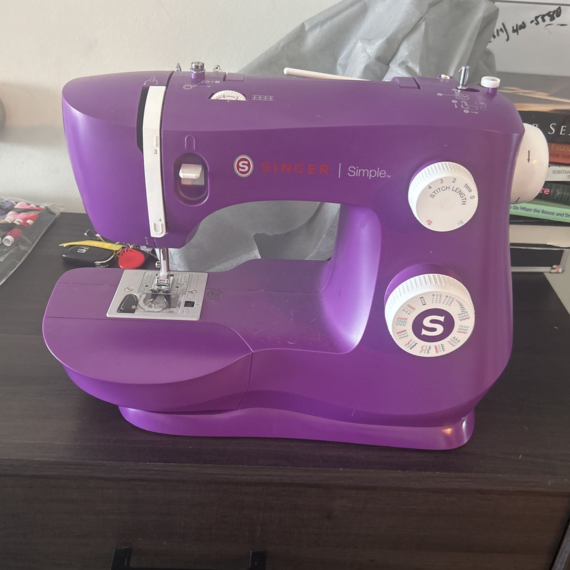 New Singer 3337 Sewing Machine 