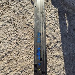 Nissan Rogue Front Rebar Oem
