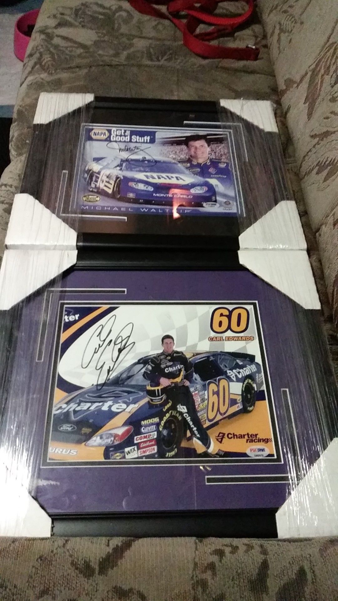 Nascar Carl Edwards 60 autograph plus+ Micheal waltrip 15 autograph