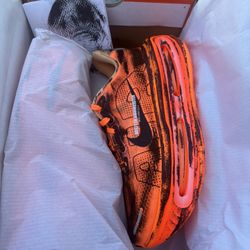 Nike Vomero Premium Melitta Baumeister Women’s Size 9