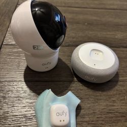EUFY Baby Smart Sock with Baby Monitor Included - $100 - Barely Used - Paid $250 For It
