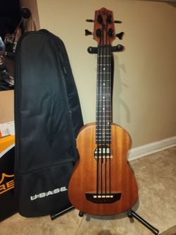Kala U-bass acoustic electric