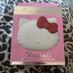 Hello Kitty Mirror