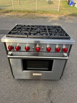 Wolf 36 Gas Range - 6 Burners Model # GR366