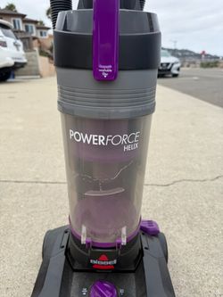 Bosses bagless vacuum