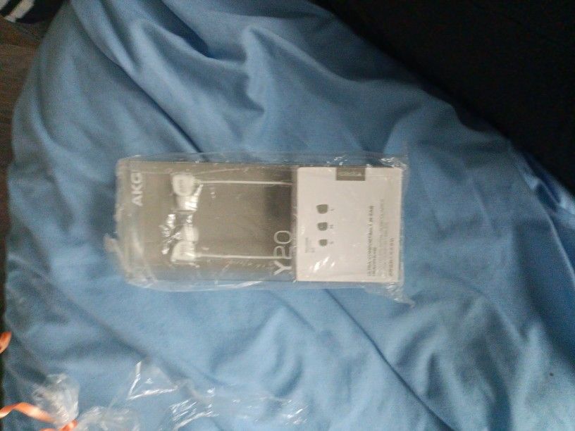 Headphone
