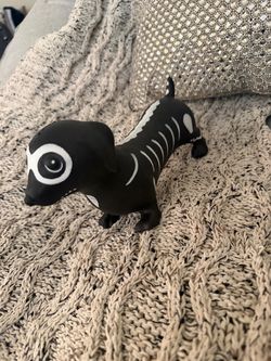 SKELETON SQUISHY DOG