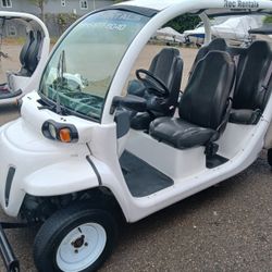 2013 Gem E4 Street Legal Golf Cart