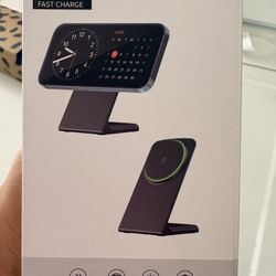 •	Magnetic wireless charger stand