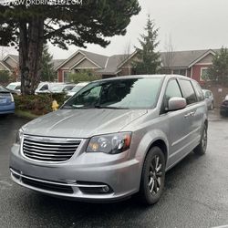 2015 Chrysler Town & Country
