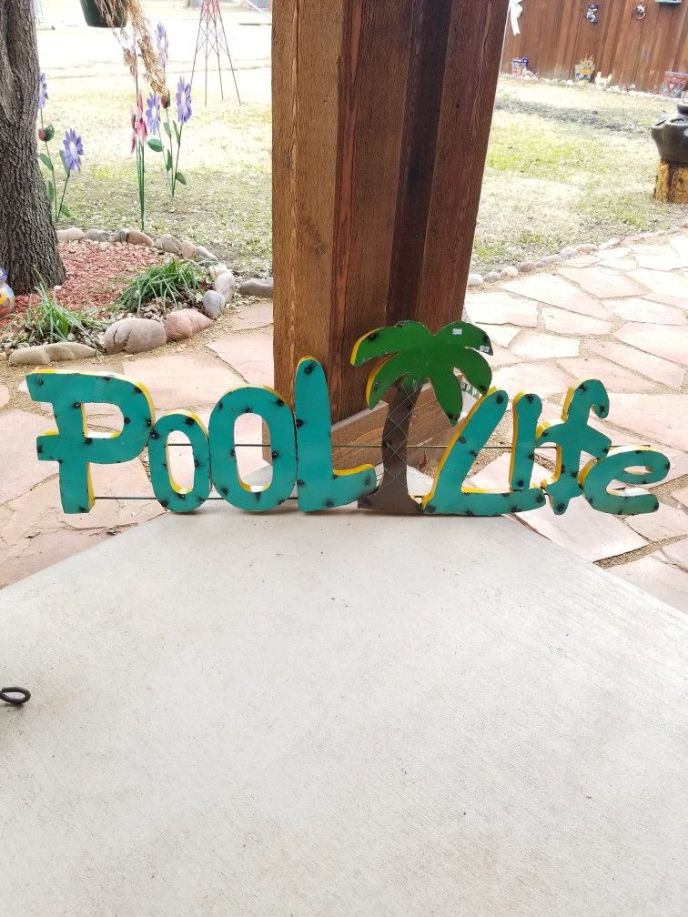 METAL POOLLIFE XL SIGN. Yard Art. $60 cada uno.