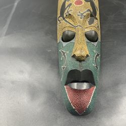 WOOD  MASK FROM INDONESIA 