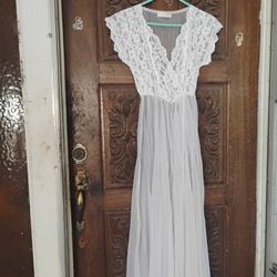 Lace Vintage Women's Nightgown Small