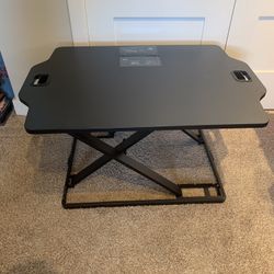 Standing desk