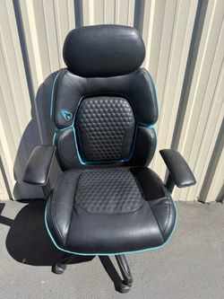 Gaming chair