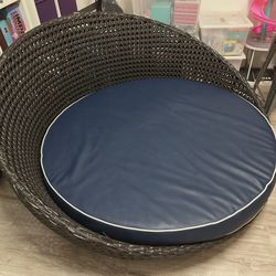Rattan Waterproof Patio Daybed 62.99'' Wide Circle Wicker Patio