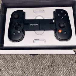 Back Bone iPhone Controller