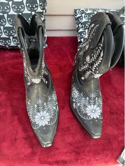 Woman’s Durango Cowboy Boots