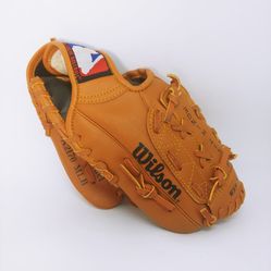 Wilson A2170 Fielder's Glove Mitt T-Ball Model 9 1/2" Pattern MLB - RHT