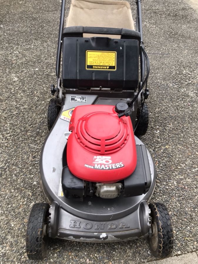 Lawn Mower Honda HR215 5.0 Masters for Sale in Seattle WA OfferUp
