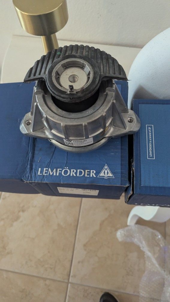 2 pcs Engine Mount Left&Right for Mercedes E350 E400 C350 C300 A(contact info removed)