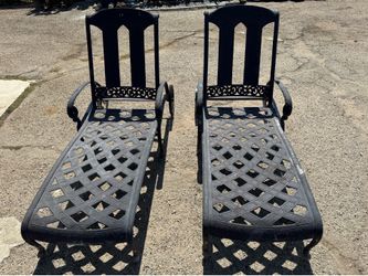 Cast Aluminum sunbathing chairs