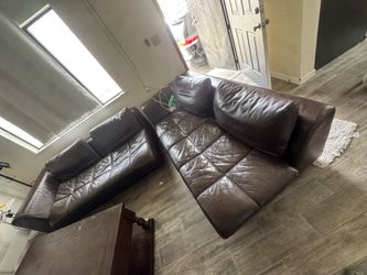 Genuine Leather Sofa Set – Excellent Condition