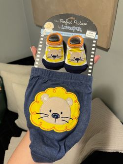 Diaper cover & socks (NEW)