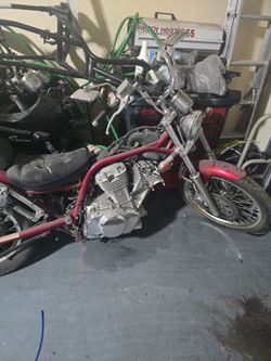 1998 Suzuki Intruder vs800