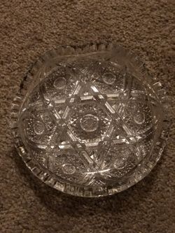 Vintage Low Bowl Etched Crystal Star of David center