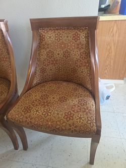 4 vintage  chairs excellent condition