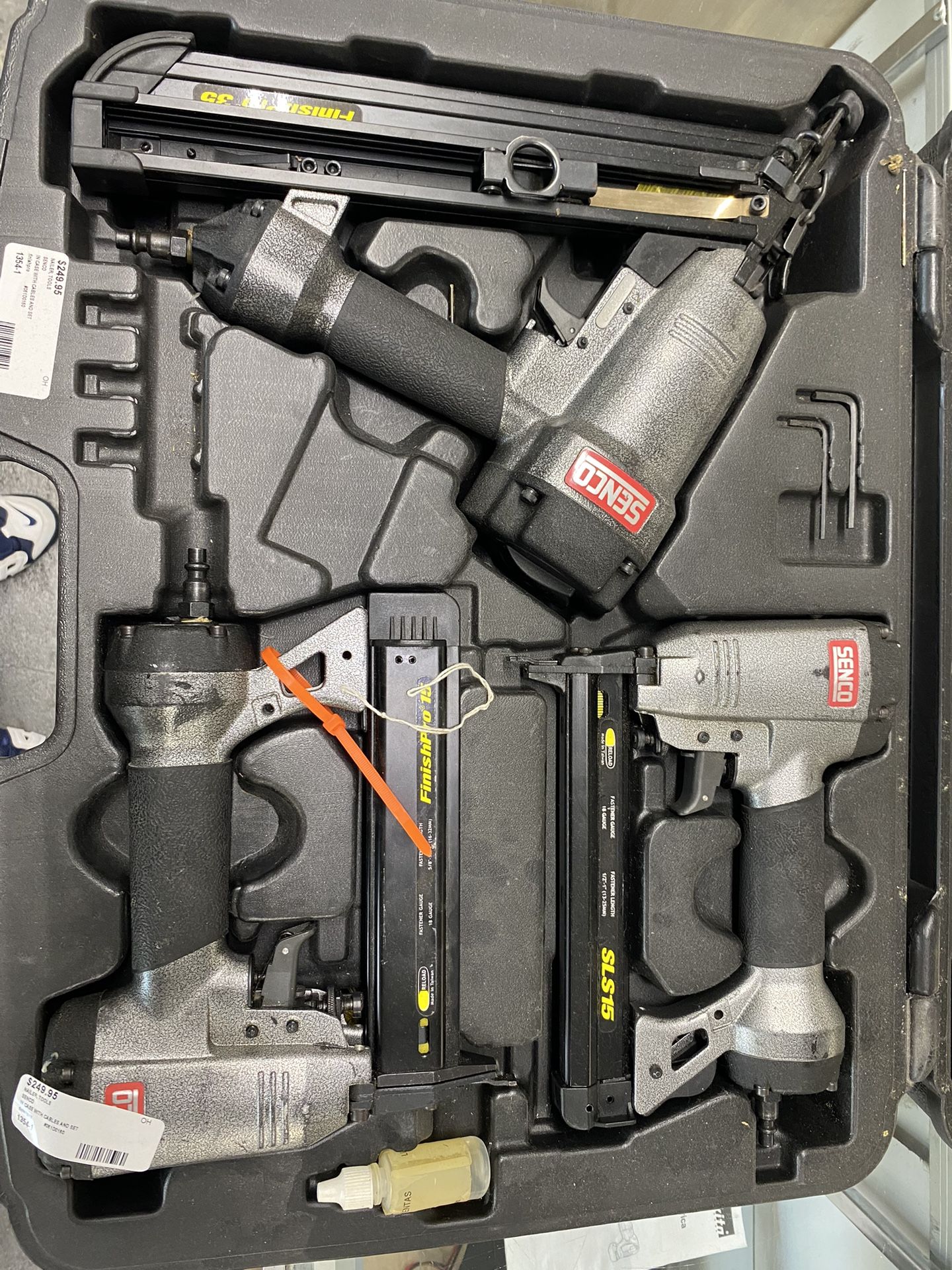 Senco Finish Nailer Set Finish Pro 35 Finish Pro 15 and SLS15 Stapler Rolly case