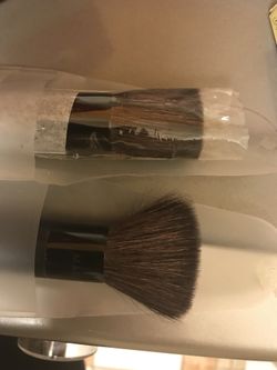 Mary Kay make up brushes