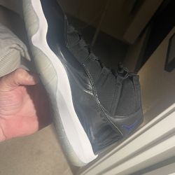 2017 Jordan 11 Space Jam men’s size 10.5
