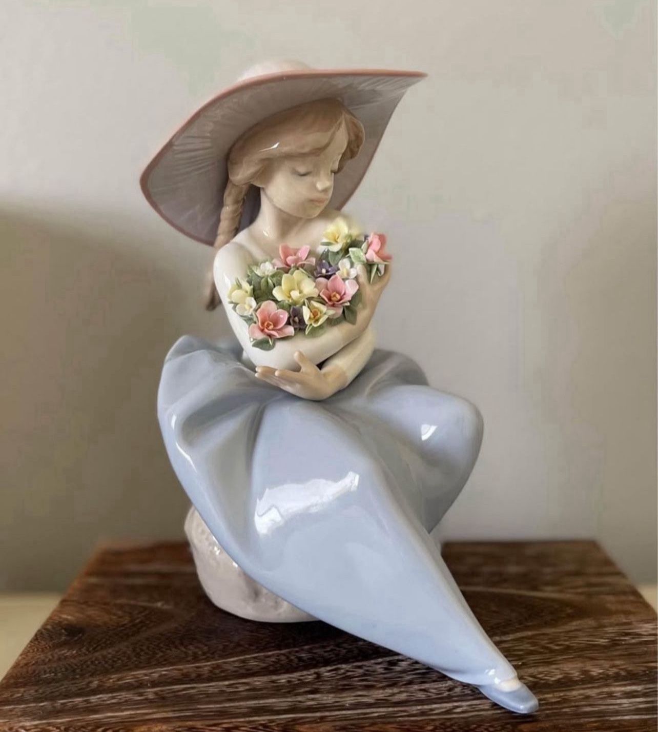 LLADRO Fragrant Bouquet Girl Figurine